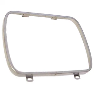 Anillo de retención de luz de cabeza Omix 12420.03 se adapta a 84-01 Cherokee (XJ) Wrangler (YJ) - Imagen 1 de 2