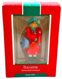 1989 HALLMARK Christmas Ornament - DAUGHTER - In Original Box - Picture 1 of 4