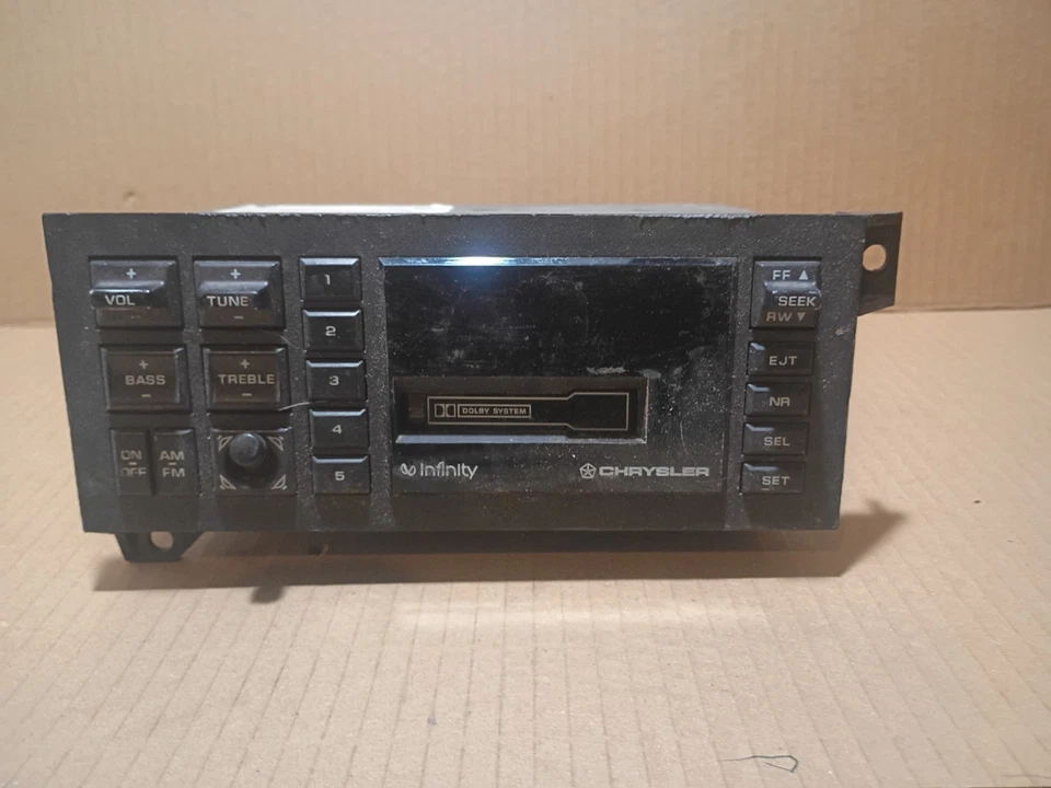 Unidad principal estéreo de radio Dolby Infinity 81-95 Dodge Chrysler Plymouth OEM 4469320 Foto 1 de 4