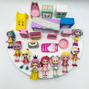 Shopkins Lil’ Shoppies Happy Places Lote de 9 Muñecas Princesa y Muebles Reina - Imagen 1 de 7