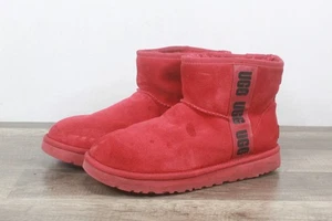 UGG Women's Classic Mini Side Logo Red Boot Sz 8 (RT-551) - Picture 1 of 8