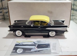 Hamiltion Authenticated 1957 Chev. Bel Air Onyx Black and Colonial Creame1:18 - Picture 1 of 3
