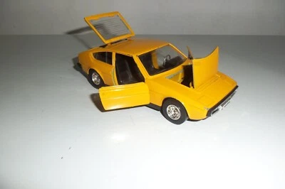 BURAGO -  SCALA 1/24 -  MATRA SIMCA BAGHEERA - BUONE CONDIZIONI. - Immagine 1 di 2