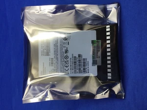 P49036-B21 HPE 3.84TB SAS 24G READ INTENSIVE SFF SC PM1653 SSD P49728-001 - Picture 1 of 6