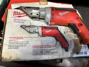 Milwaukee 18 Ga Metal Shear 6852-20 - Picture 1 of 4