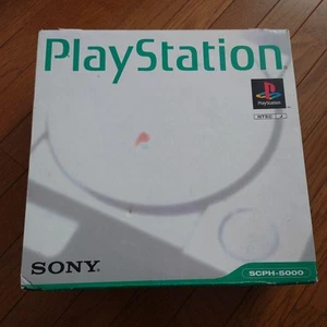 PlayStation console SCPH-5000 #9c124c - Picture 1 of 24