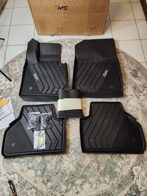 Juego de alfombrillas 3W 2 filas de revestimientos negros para BMW X3 2011-2017 / BMW X4 2015-2018 Foto 1 de 4