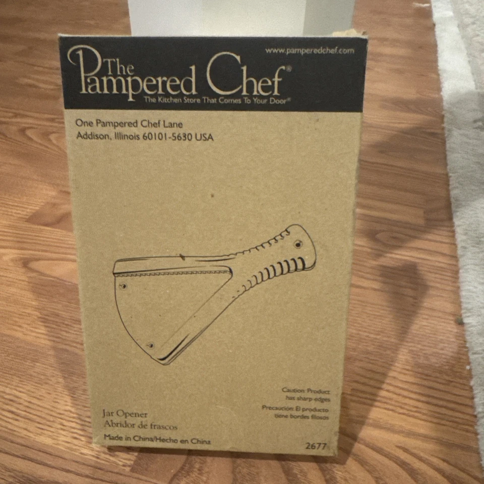 Pampered Chef Jar Opener Mount #2677 OPEN BOX White Unused NEW  - Image 1 of 1