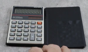 Aurora AC630N Big Number Solar Calculator - Good working order - Picture 1 of 3