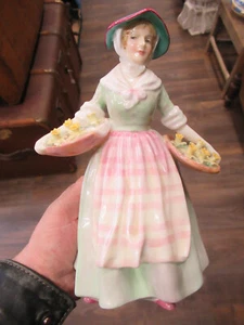 Royal Doulton Figurine Daffy Down Dilly HN1712 - 8inch High - Picture 1 of 9