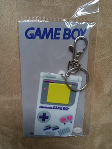 New Nintendo Game Boy Keychain Retro Free Shipping - Picture 1 of 3