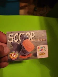 TY Beanie Babies BBOC Card - Series 2 Common - SCOOP the Pelican - NM/Mint - Picture 1 of 6