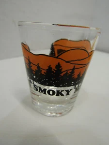 OLD BARWARE SHOT GLASS GREAT SMOKY MOUNTAINS 2 1/2" SOUVENIR MAN CAVE - Picture 1 of 1