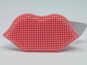 BATH & BODY WORKS Pink Lip Scrubber NEW - Picture 1 of 2