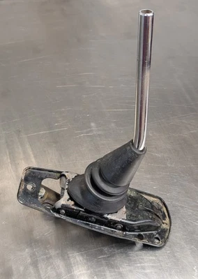 Porsche 914 1973-76 Shift Lever Assembly / Original / NO RESERVE - Image 1 of 4