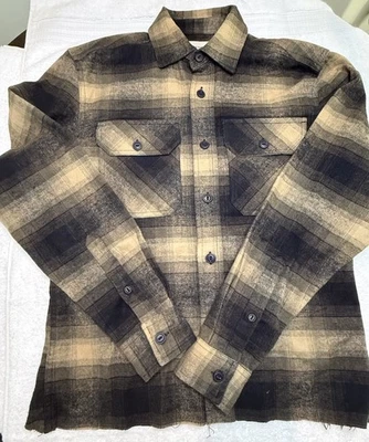 Victory Outfitter Men’s Button Up 100% Cotton Flannel Shirt Size S - Image 1 of 4