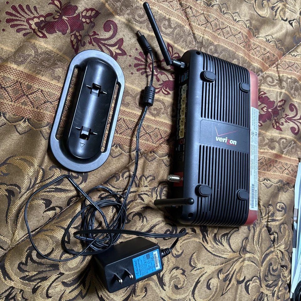 Verizon FIOS Actiontec MI424WR Rev I Wireless Router Cable Modem w/ power supply - Image 1 of 4