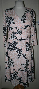 SIZE 14 PINK STRETCHY DRESS WITH SIDE TIES BY TOGETHER - Picture 1 of 5