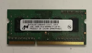 Micron MT8JSF12864HZ-1G1F1 1GB 204Pin Unbuffered SO-DIMM Non-ECC DDR3 1066MHz - Picture 1 of 2