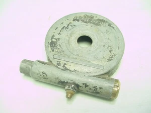 TRIUMPH PRE UNIT RIGID REAR WHEEL SPEEDOMETER DRIVE GEAR BOX PART # D175 WORKS G - Bild 1 von 3
