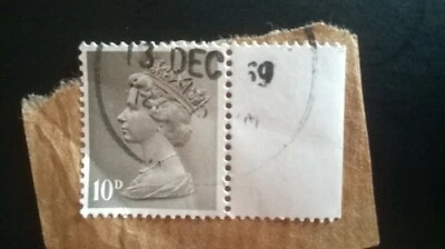 1 x GB USED 10d MACHIN DEFINITIVE PRE-DECIMAL HV STAMP 13 DEC 1969 POSTMARK  - Image 1 of 4