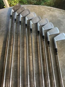 Jack Nicklaus Muirfield 2-PW Regular TT Steel Right Hand Iron Set w/ orig covers - Picture 1 of 9