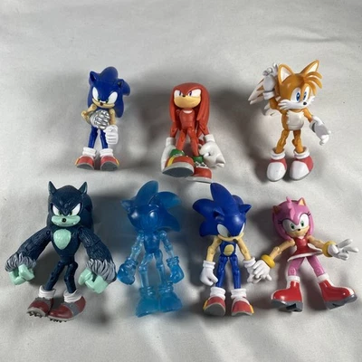 Jazwares Sonic the Hedgehog Lot of 7  Tails, Knuckles, Shadow, Amy 3" Figures - Image 1 of 4