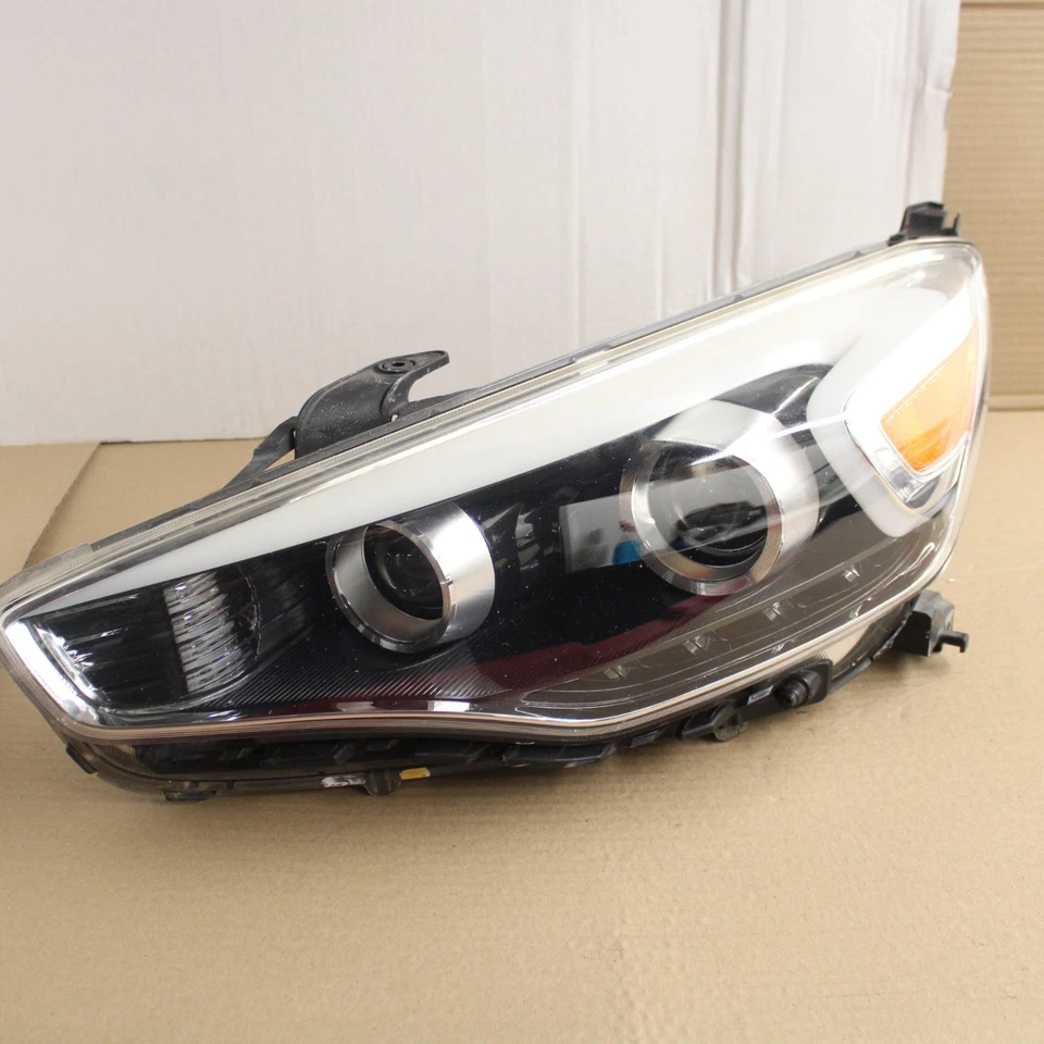 Faro xenón oculto lado conductor izquierdo KIA CADENZA 2014 2015 2016 FABRICANTE ORIGINAL 92101-3R730 Foto 1 de 4