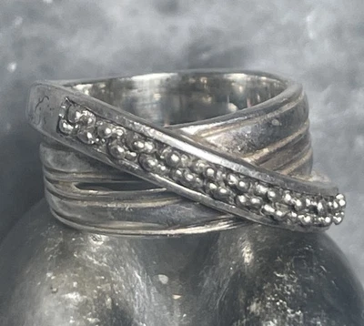 Anillo cruzado granular de plata de ley Michael Dawkins talla 6 Foto 1 de 4