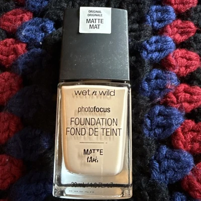 Wet N Wild Photo Focus Foundation MATTE 362C Soft Ivory - Image 1 of 3