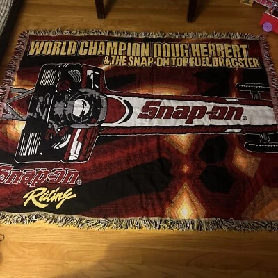 Manta The Northwest Company - Snap On Racing Throw. 58 X 42 Doug Herbert  Foto 1 de 4