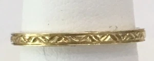 Hidalgo 18k Yellow Gold Etched 2mm Band Size 6.5 RM2043 - Picture 1 of 3