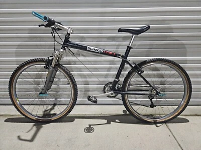 BICICLETA DE MONTAÑA SLINGSHOT DE COLECCIÓN, tiro de honda, XTR, XT, LX, AVID y ESPECIALIZADA  Foto 1 de 4