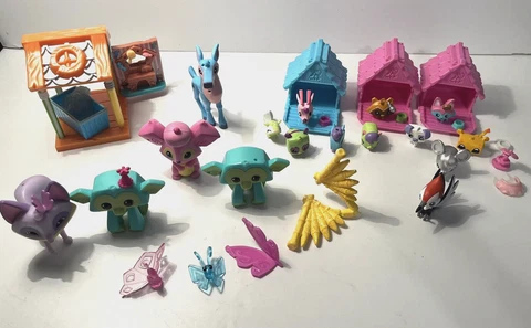 Lot Animal Jam Figures Houses Accessories Wildworks Jazwares Toys Cover