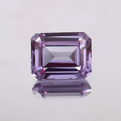 Cambio de color Alejandrita 9x7mm corte radiante | Brasileño | Piedra de nacimiento de junio Foto 1 de 4