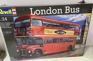 BOXED Sealed NEW Revell 1/24 London Red Bus Model kit #07651 BE77 - Picture 1 of 7