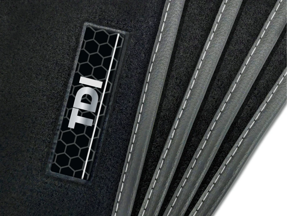 To Fit Toyota Alphard 2002-2008 Black Tailored Car Mats + TDI Badge [FM] - Image 1 of 1