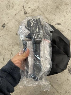 Neewer M225 + CK30 Tabletop Tripod Black New H53 - Image 1 of 3