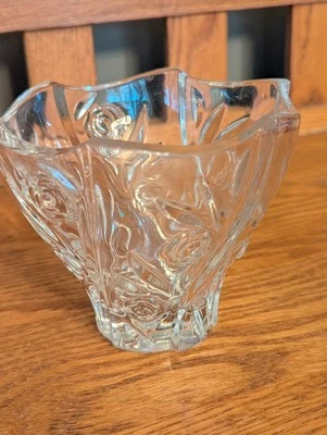 VINTAGE Marquis by WATERFORD Rose Garden Crystal Bowl  - Image 1 of 3