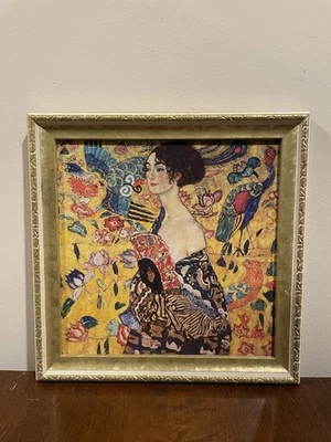 Arte de pared Gustav Klimt dama con abanico impresión enmarcada 10x12 Art Nouveau marco negro Foto 1 de 3