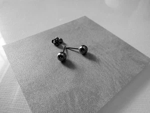 New Titanium Silver Color Stud 6mm Ball Earring Set Hypoallergenic   - Picture 1 of 4