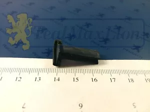 Joint d'embout de lèche-vitre sur porte gauche Peugeot 504 coupé/cabriolet - Picture 1 of 4