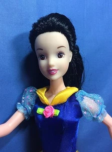 (L4) Disney Simba schneeweiß, Haare sind in super Zustand, siehe Bilder für Details. - Bild 1 von 9