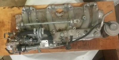 ENTRADA DE INYECCIÓN DE COMBUSTIBLE DATSUN 280ZX AÑOS 80 W48 CUERPO DEL ACELERADOR ESCUDO TÉRMICO PIEZAS DE FABRICANTE ORIGINAL Foto 1 de 4