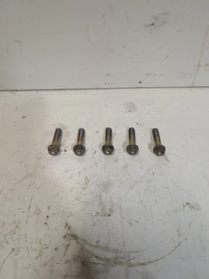 Комплект болтов крышки корпуса муфты Husqvarna SM450R 2004 - Изображение 1 из 2