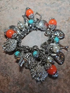 Loaded Vtg Silver Tone Metal Sea Ocean Beach Charm Bracelet Jewelry Shells Fish - Picture 1 of 6
