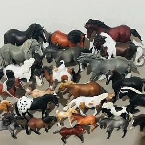 HUGE BREYER Collecta Horse Toys Lot Of 25 - Imagen 1 de 14
