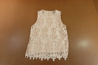 Camiseta sin mangas H&M para mujer talla XS con superposición de encaje bordado cremoso Foto 1 de 4