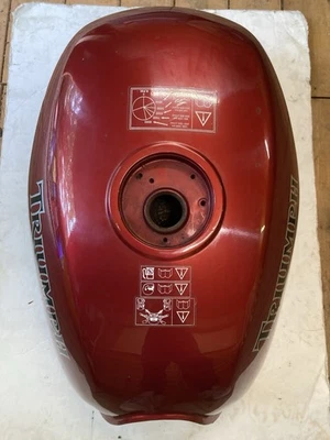 Tanque de gasolina Triumph Trophy 1200/900  Foto 1 de 4