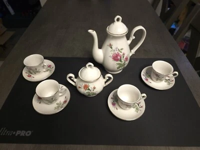 Fine China "Bella Rose" Tea set (Missing Creamer Cup) Made In China - Image 1 of 4